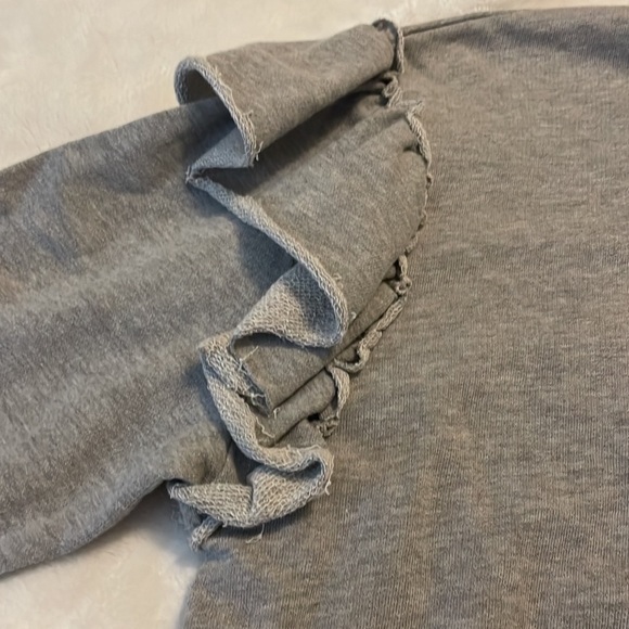 Elodie Light Gray Ruffled Sweater size Small NWT - Picture 4 of 7